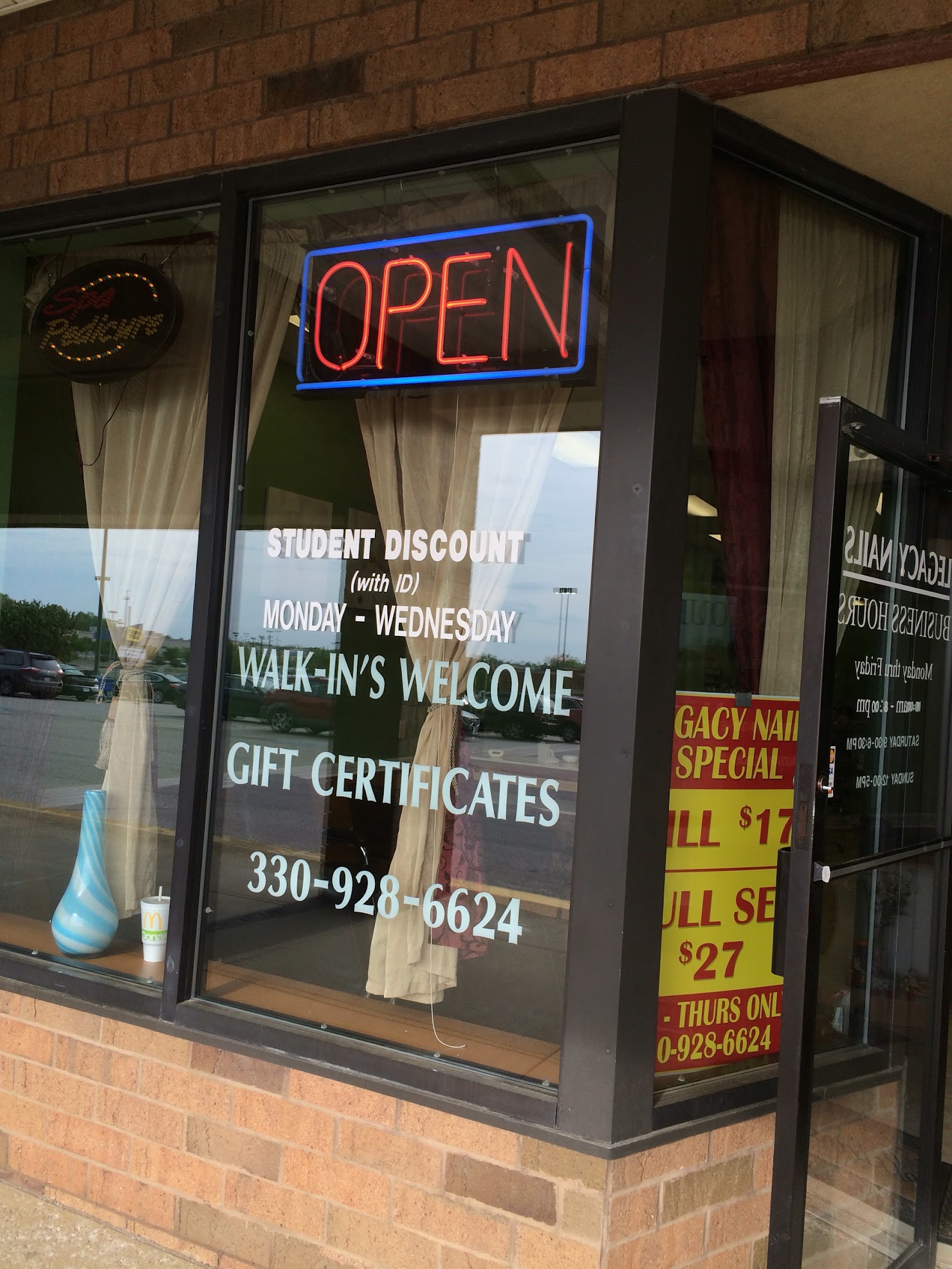 Acrylic fill result at Legacy Nails